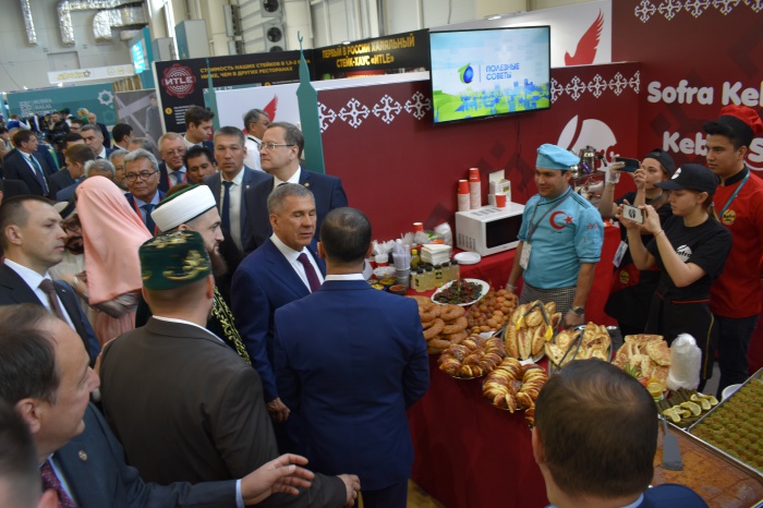 Рустам Минниханов посетил Kazansummit-2019 (ФОТО)