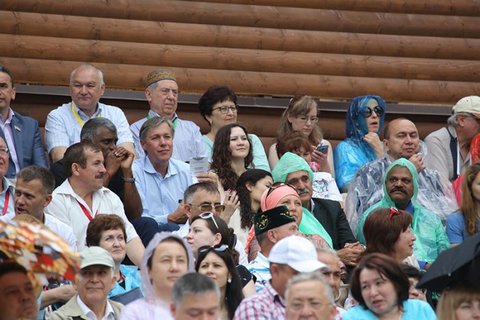 Участники и гости заседания Группы стратегического видения «Россия – Исламский мир» приняли участие в Сабантуе (ФОТО)