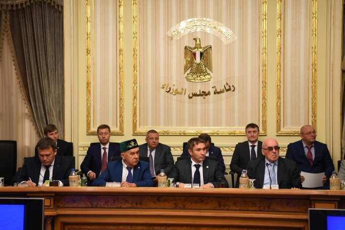 Рустам Минниханов принял участие в церемонии открытия бюста Евгению Примакову в Египте (ФОТО)