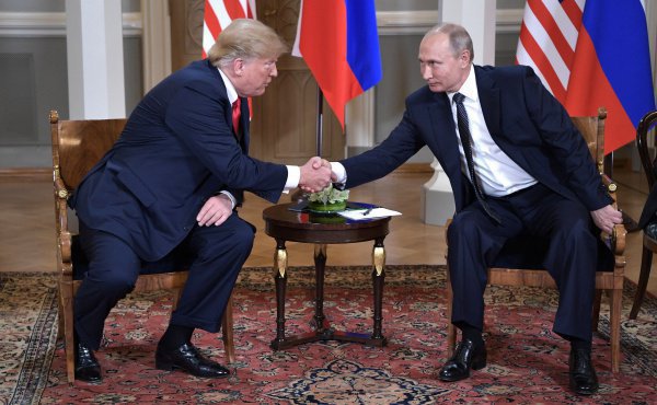 بوتين وترامب يستطيعان مناقشة 