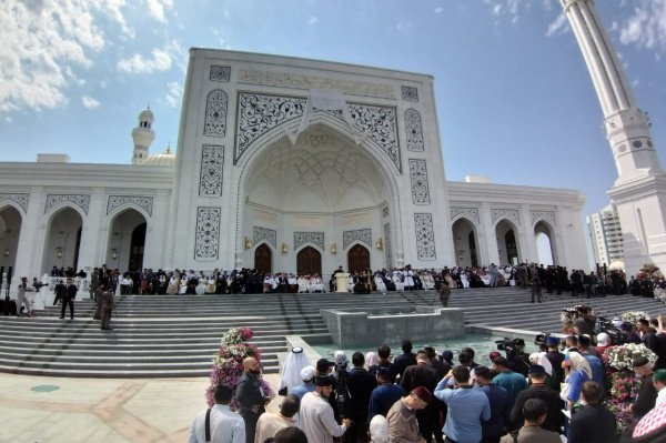 الرئيس بوتين يهنئ المسلمين الروس على افتتاح أكبر مسجد في أوروبا في اراضي الشيشان