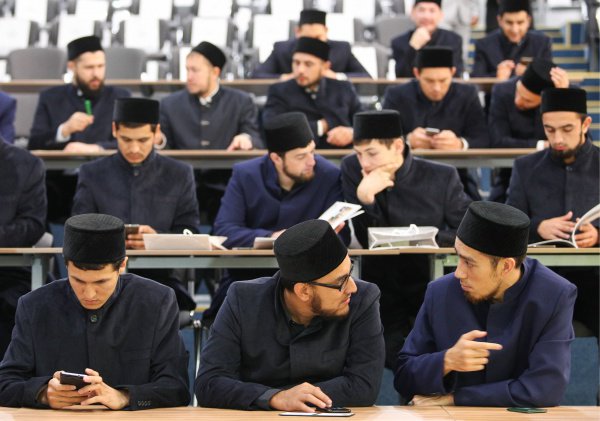 Болгарская исламская академия - вершина богословского образования в России 