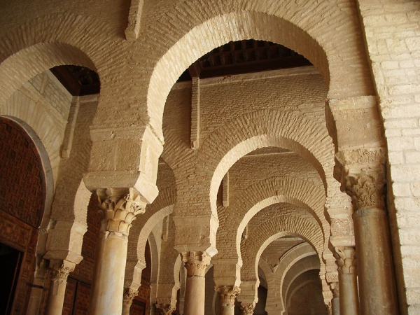 فن العمارة الإسلامية من الألف إلى الياء