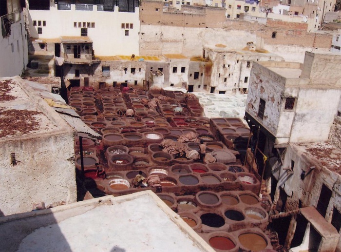 Древнейший университет мира, кожевенная галантерея и  тарикат тиджани – чем примечателен марокканский город Фес?