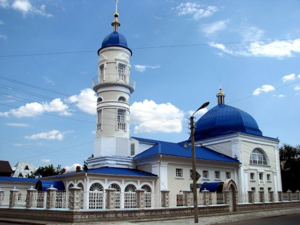 Где расположена самая северная мечеть России?