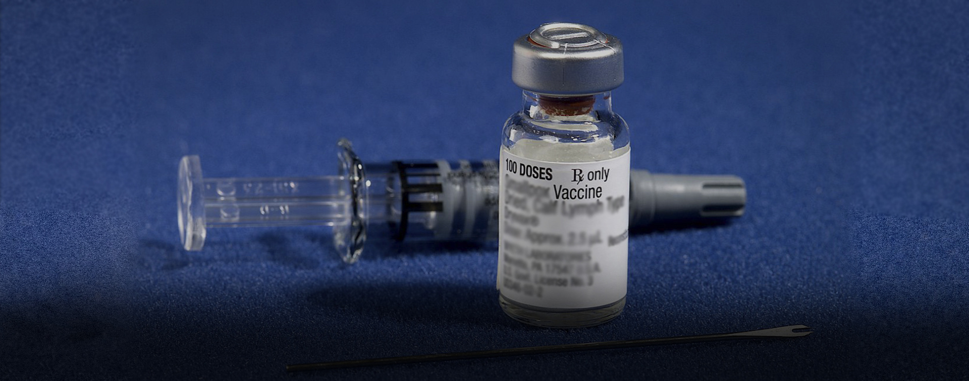 Вакцина упаковка. Лайт вакцина от коронавируса. Спутник Лайт вакцина. Ампула вакцины Спутник Лайт. Covid 19 Спутник Лайт.