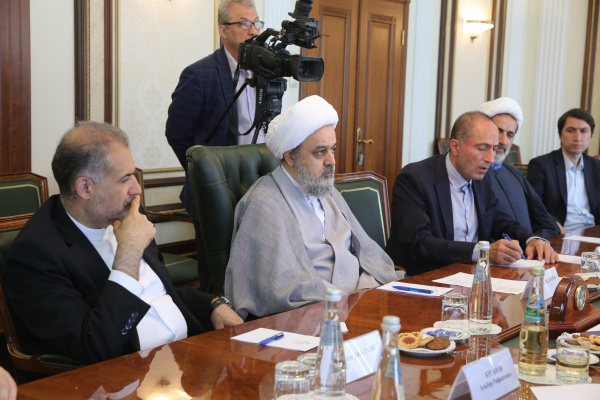 Mukhametshin held a meeting with Shahriari