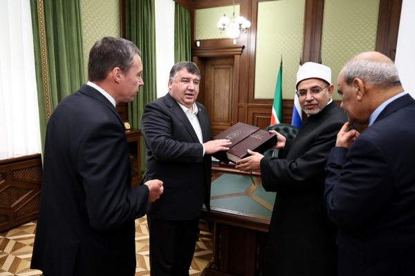 Delegation from Al-Azhar University Visits Kazan