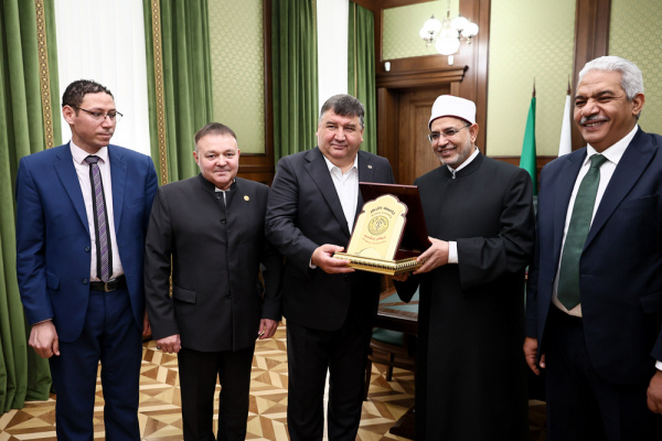 Delegation from Al-Azhar University Visits Kazan