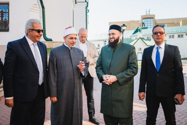 Al-Azhar University Delegation Visits Religious Board of Muslims of Tatarstan