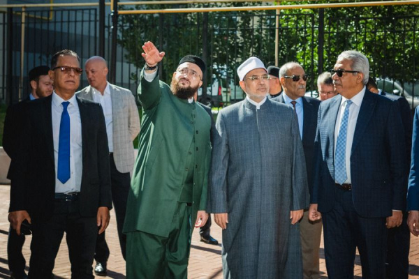 وفد من جامعة الأزهر يزور الإدارة الدينية لمسلمي تتارستان