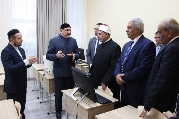 الأزهر وروسيا يعززان شراكتهما العلمية والتعليمية