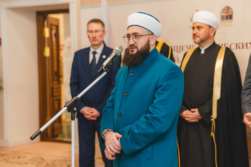   وزير الأوقاف والشؤون الدينية العُماني يزور روسيا