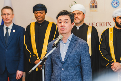   وزير الأوقاف والشؤون الدينية العُماني يزور روسيا