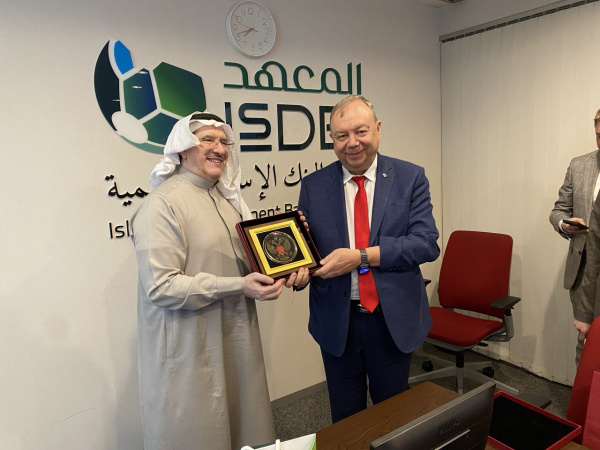 The GSV delegation participated in a media forum for journalists and bloggers from Islamic countries