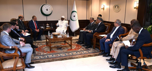 وفد روسي يزور مقر منظمة التعاون الإسلامي