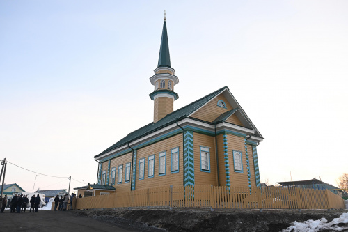 مينيخانوف يستقبل عيد الفطر في مسجد يعود تاريخه إلى أوائل القرن العشرين